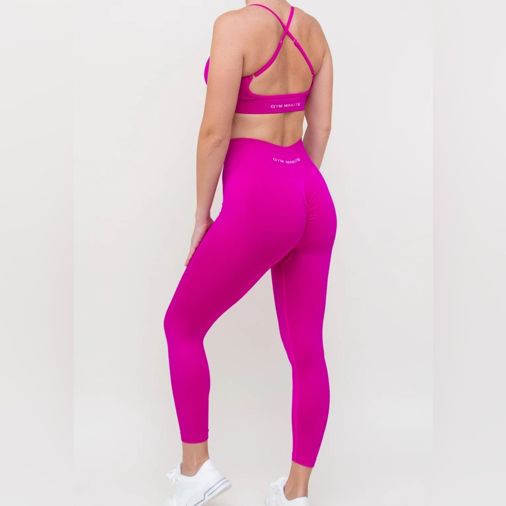 ⭐️ Hot Pink Workout Leggings / Yoga Pants • Size Small (NEW)